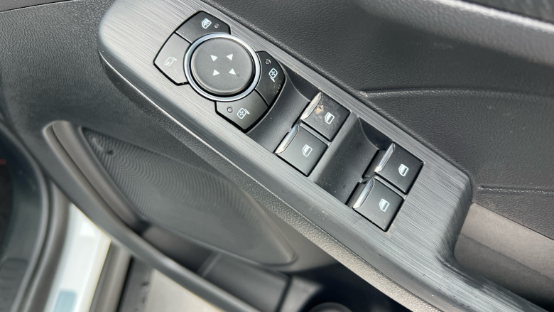 Ford Kuga 2.5 FHEV ST-Line 5dr CVT Hybrid Estate